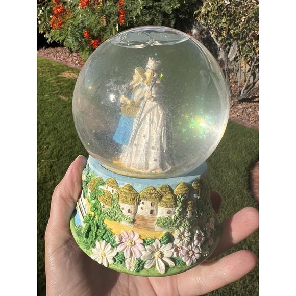RARE 1995 Wizard Of Oz Musical Snow Globe Good Witch Glinda, Dorothy & Toto 5.5” - Picture 3 of 10